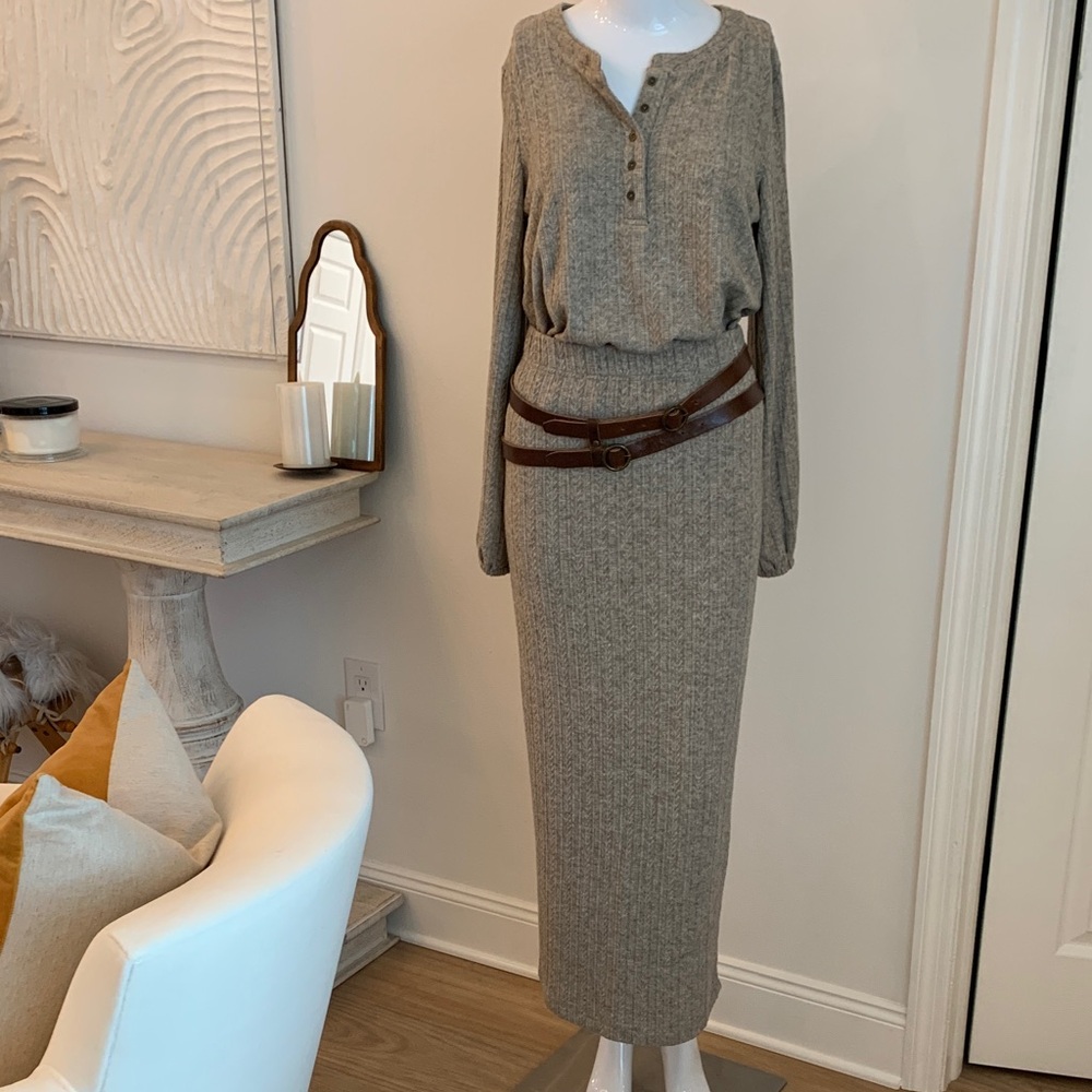 Candace Cameron Bure Heather Taupe Knit Pencil Skirt& Top